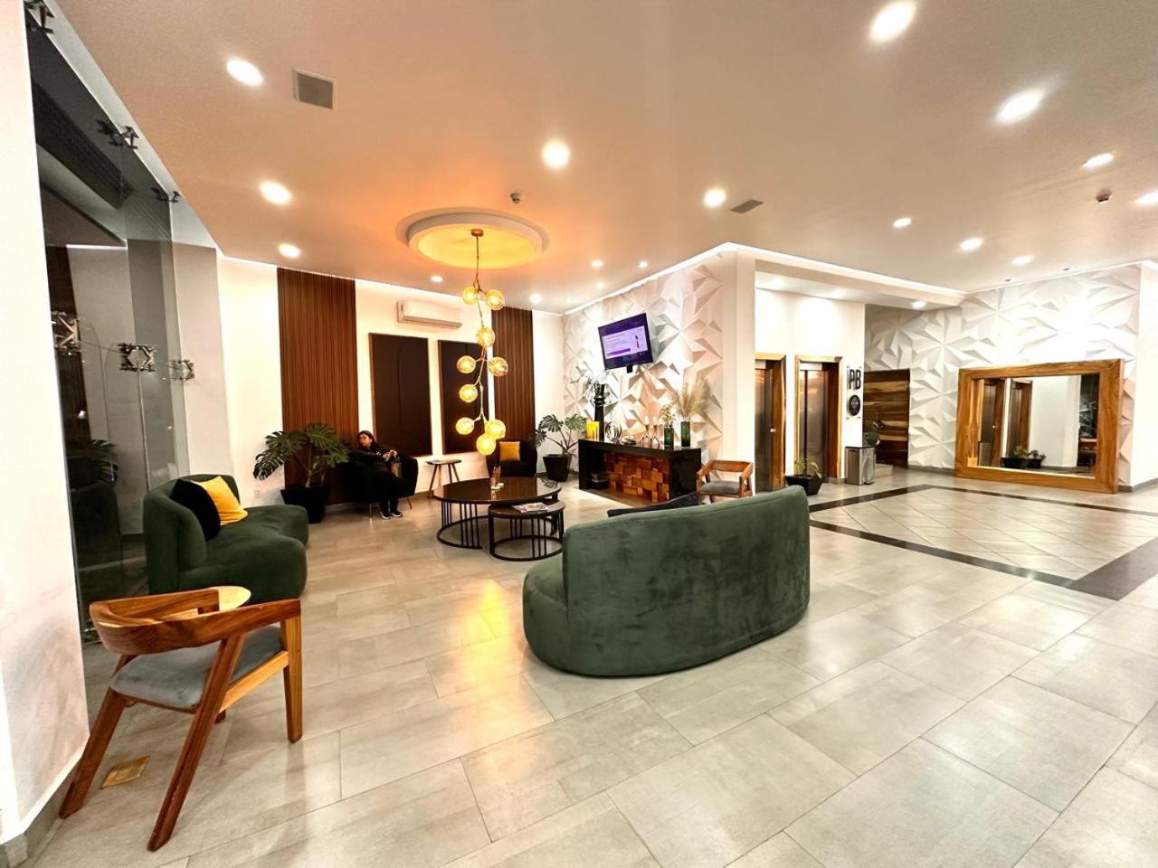 Hotel Bugari Aeropuerto Guadalajara Las Pintas Kültér fotó